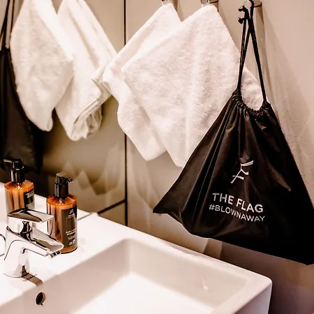 Hotel The Flag West M. 4*