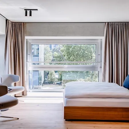 The Flag West M. Отель 4*