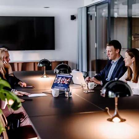 The Flag West M. 4* פרנקפורט