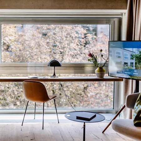 Отель The Flag West M.