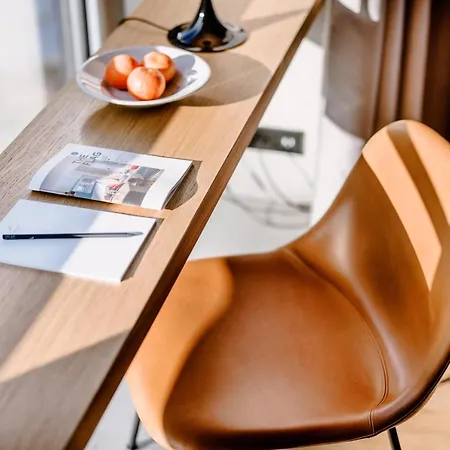 The Flag West M. Отель Франкфурт-на-Майне