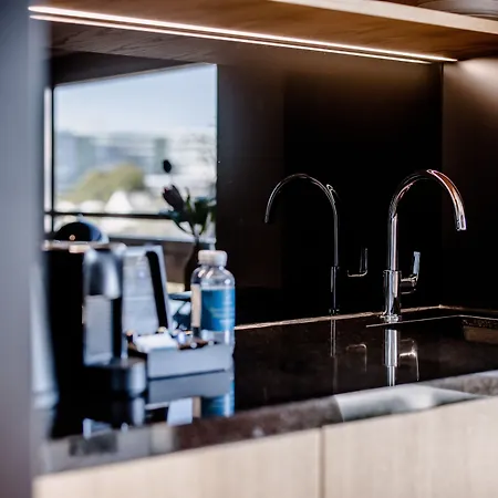 מלון The Flag West M. 4*