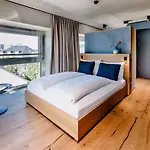 The Flag West M. 4* فرانكفورت